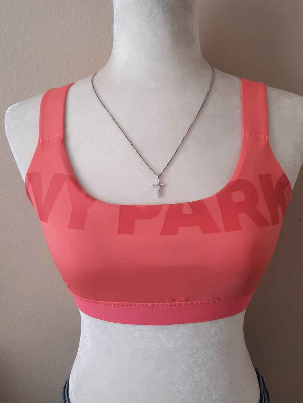 Ivy Park  Women's Athletic Sports Bra Size Small Coral Orange Sportswear